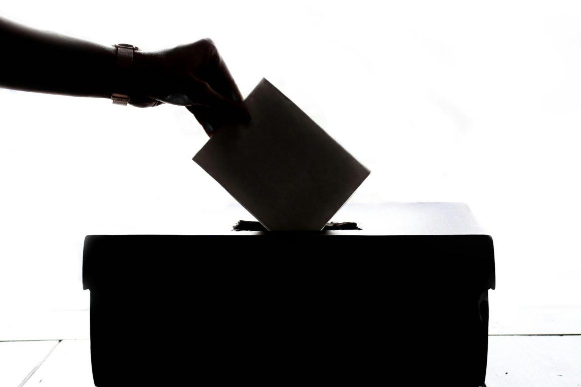 deanmarc_unsplash_element5-digital_ballot_c